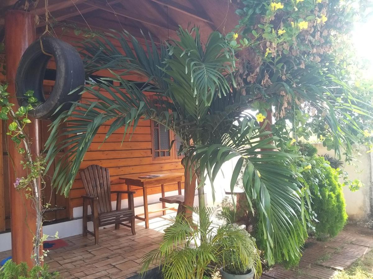 Dot Bey Beach Cabana Trincomalee Exterior photo
