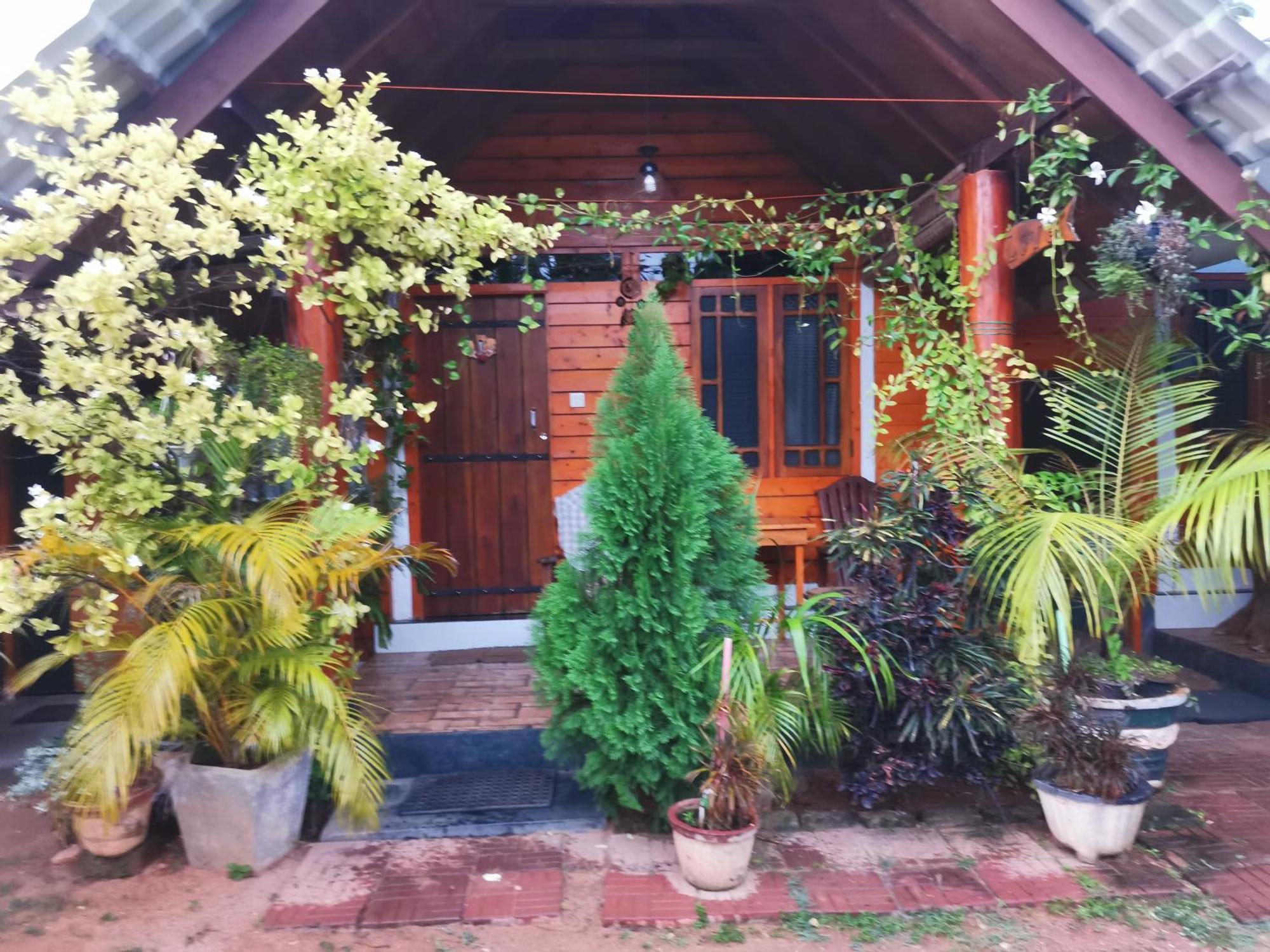 Dot Bey Beach Cabana Trincomalee Exterior photo