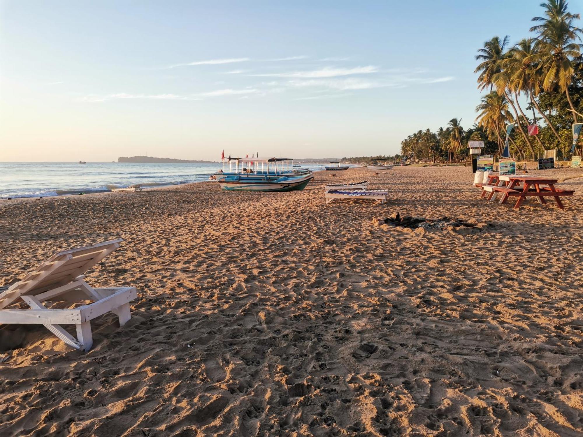 Dot Bey Beach Cabana Trincomalee Exterior photo