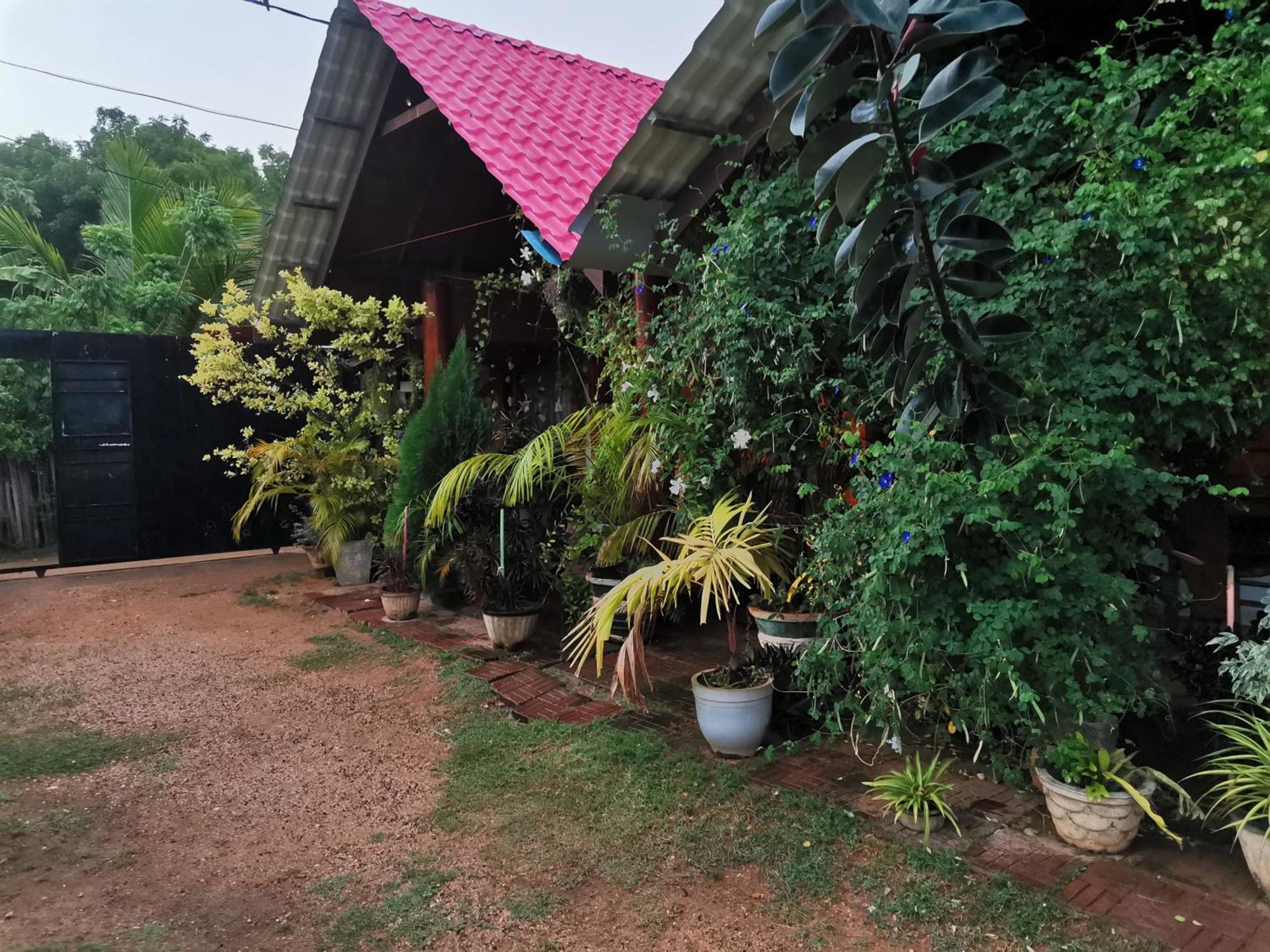Dot Bey Beach Cabana Trincomalee Exterior photo